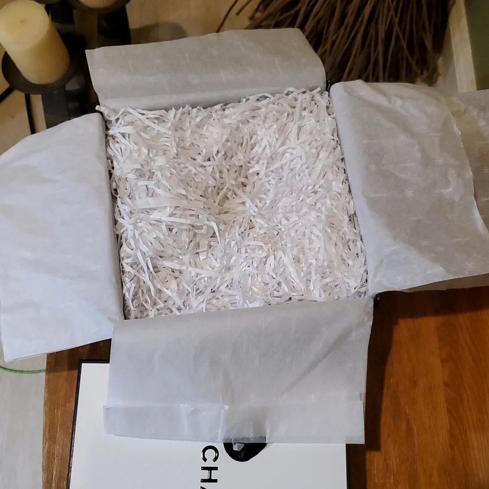 Empty Black and White Chanel Gift Box - Picture 3 of 11